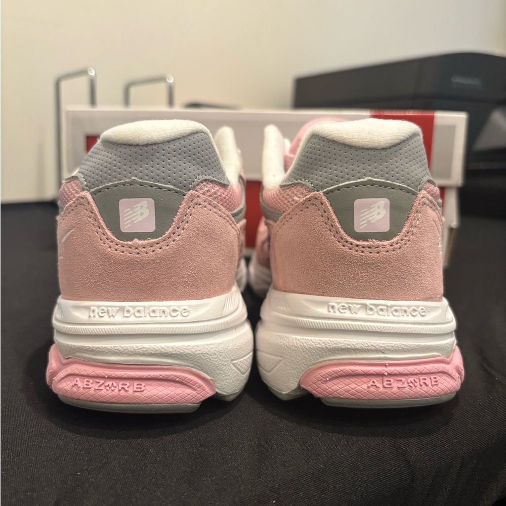 New Balance Kids 990 Pink and Gray Running Shoes (rare) KJ990PGG Size 5.5 - Picture 5 of 6